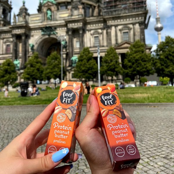 Feel FIT Protein Erdnussbutter-Pralinen in hochwertiger Milchschokolade, ohne Zuckerzusatz, 17% Eiweiß, glutenfrei 33 g (1 Packung) 5