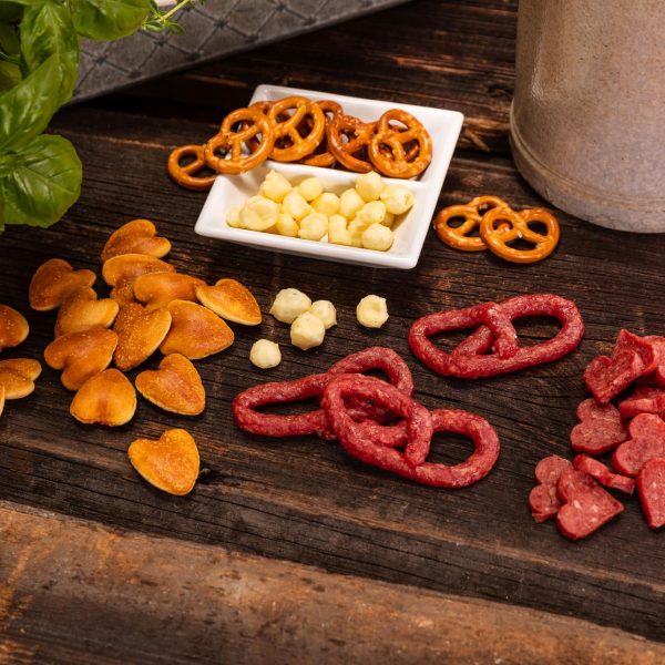 Snack Selection Premium Käse 6er Set, Snackbox mit Salami, Salzbrezel, Gebäck und Käse, 6 x 80g Snacks 2
